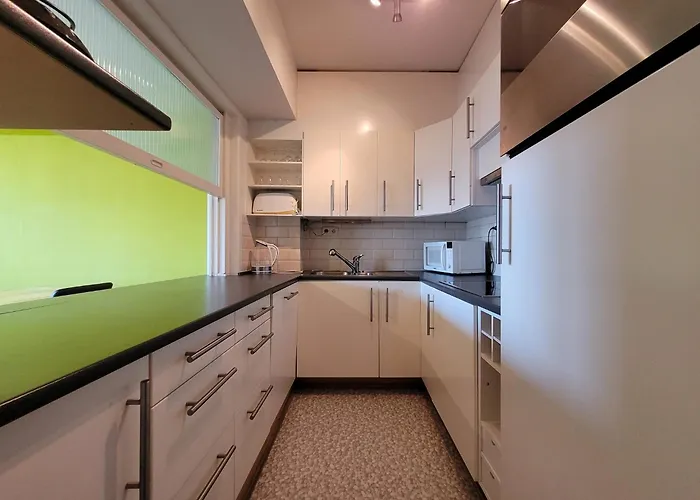 Near The In Vibrant Area Daire